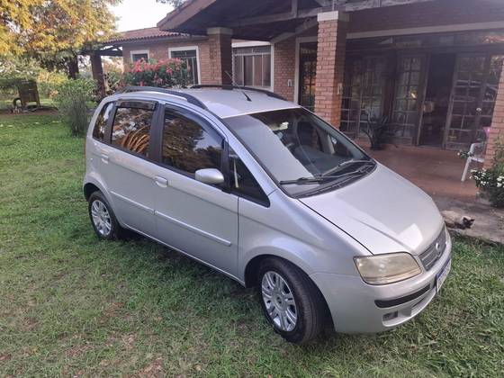 FIAT IDEA 1.4 MPI ELX 8V FLEX 4P MANUAL FIAT IDEA 1.4 MPI ELX 8V FLEX 4P MANUAL